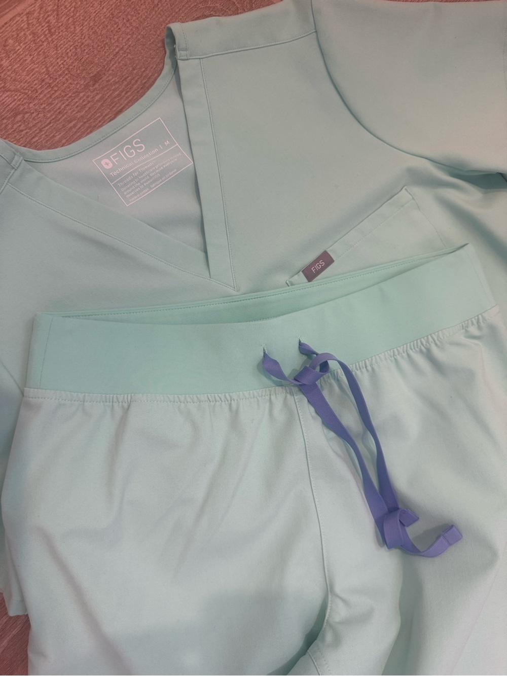 FIGS Women’s Scrub Set - Top: Catarina & Bottom: Livingston